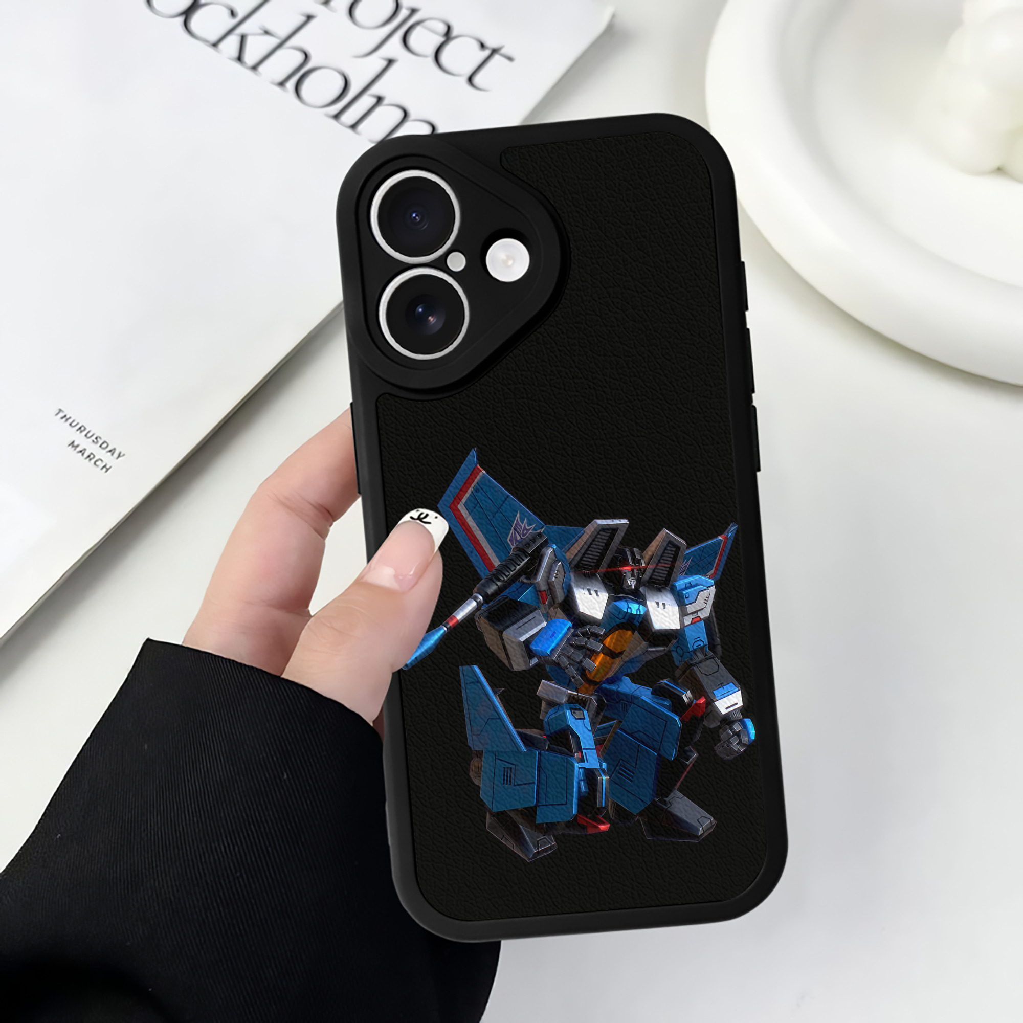 （画像用） Transformers トランスフォーマー 【iPhone 16シリーズ対応】シリコンスマホケース（レザー調） 材質：シリコン